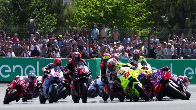 Sprint Race MotoGP Prancis: Jorge Martin Menang, Marquez Menggila dan Bagnaia Out