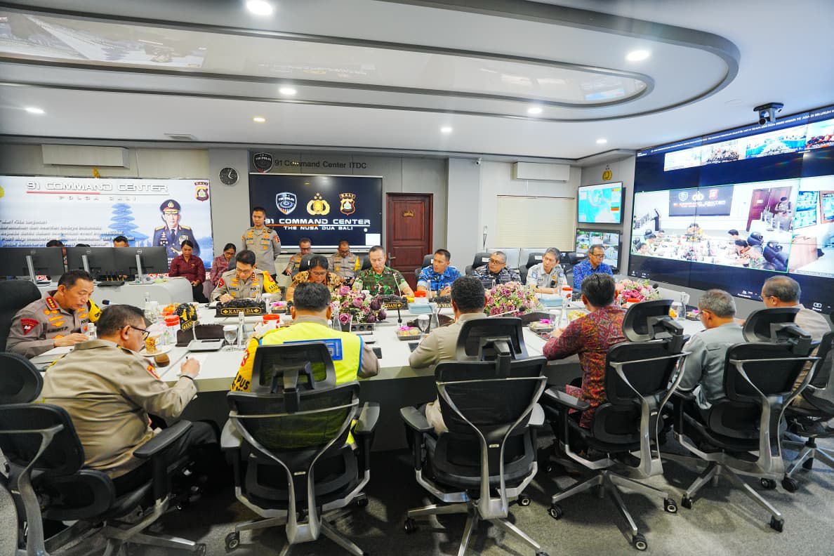 Kapolri Pantau Libur Lebaran dan Arus Balik di Bali