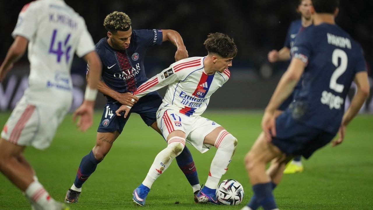 Kejutan untuk PSG Harus Dikalahkan oleh Lyon 1-2 Tipis