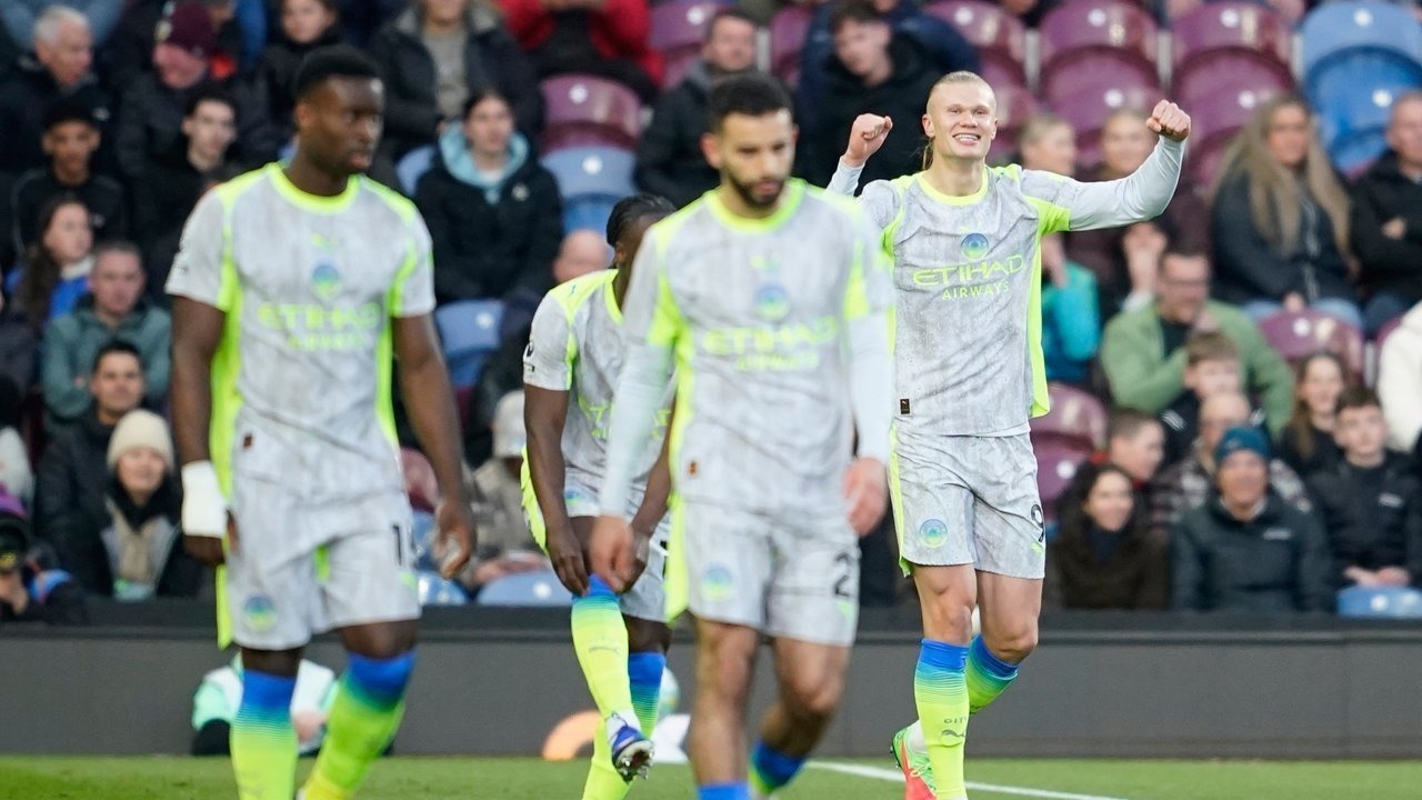 Manchester City Gusur Arsenal dari Puncak Liga Inggris, Burnley Harus Degradasi