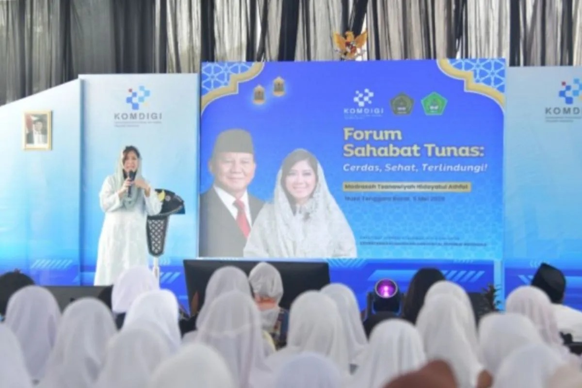 Menkomdigi Tekankan Generasi Muda Bangun Kesadaran Digital Sejak Dini