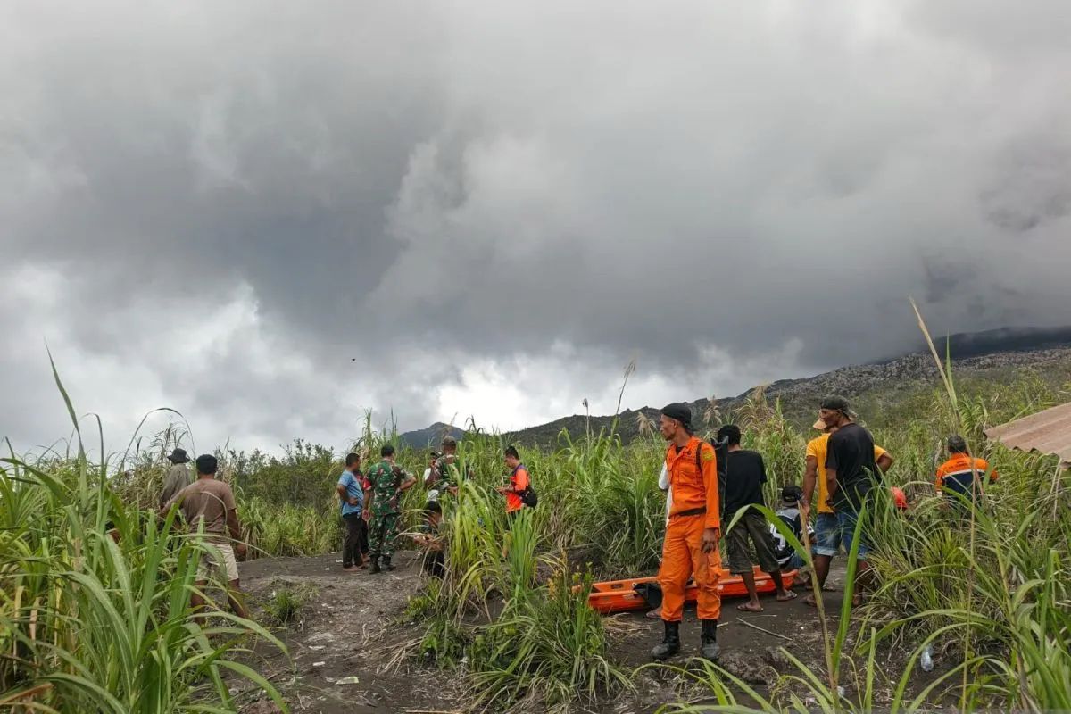 Tim Gabungan Upayakan Evakuasi Korban Erupsi Gunung Dukono di Malut