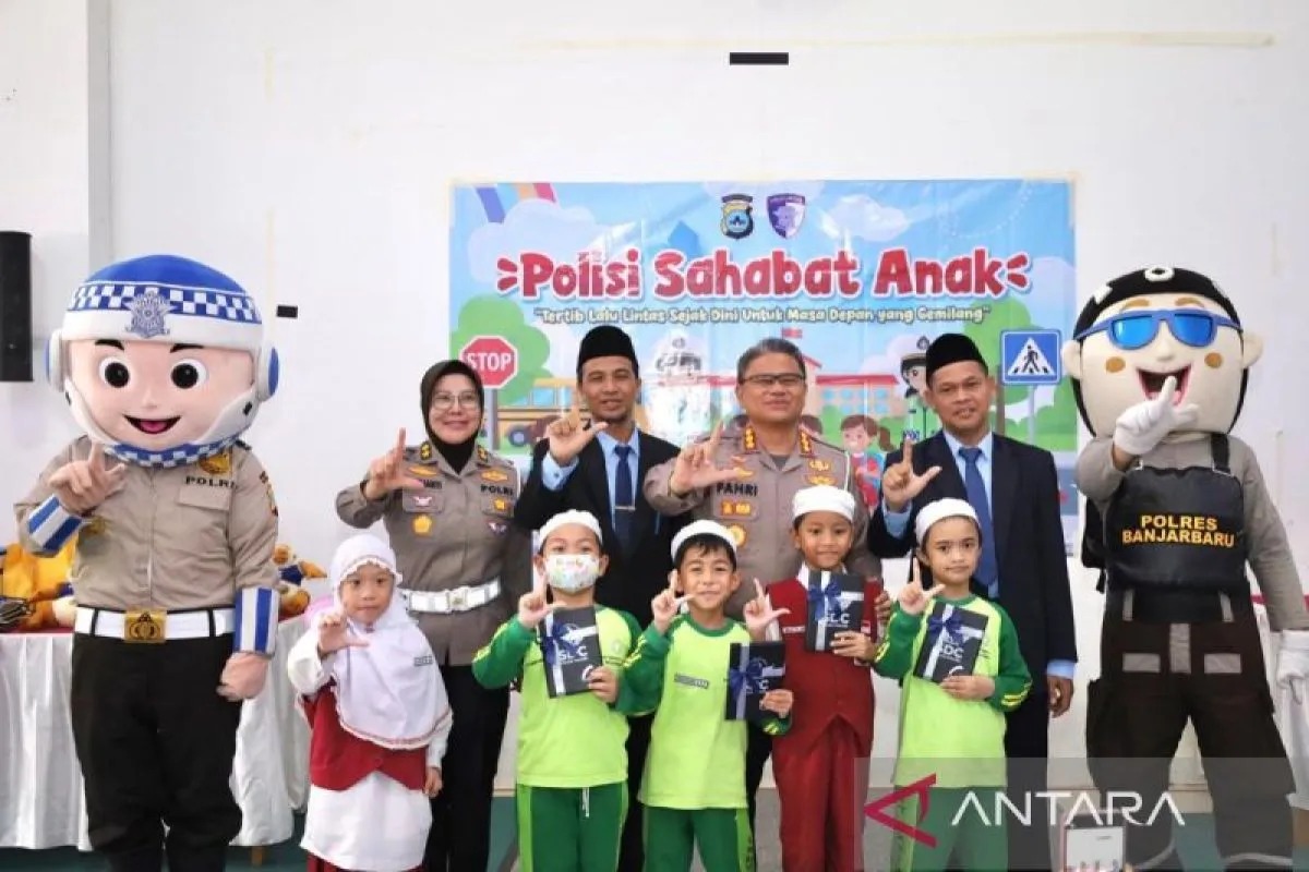 Ditlantas Polda Kalsel Kenalkan Keselamatan Berlalu Lintas Lewat Program Polantas Sahabat Anak