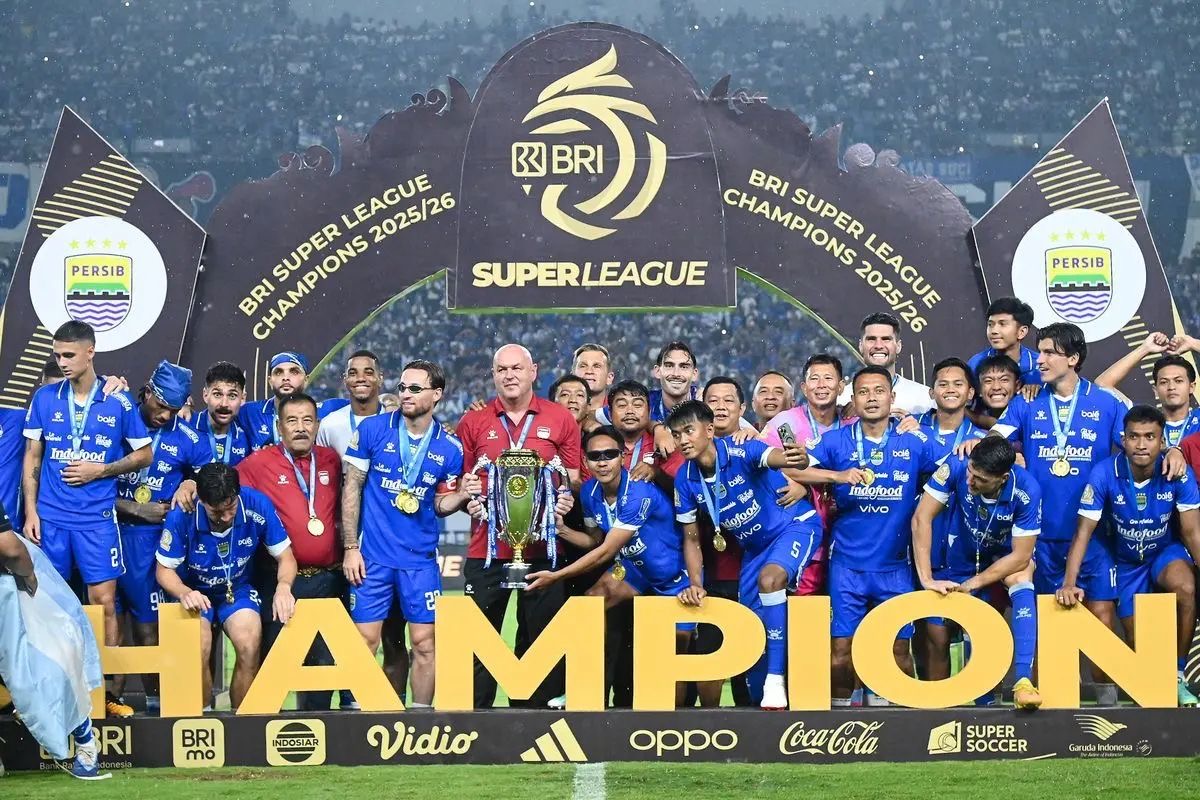 Luar Biasa Persib Bandung Hattrick Juarai BRI Super League 2025/2026