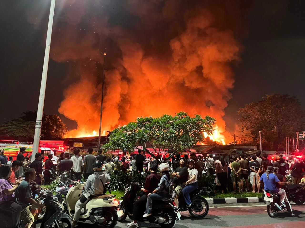 Polisi Sebut Kebakaran di Kemayoran Hanguskan 250 Bangunan Semi Permanen