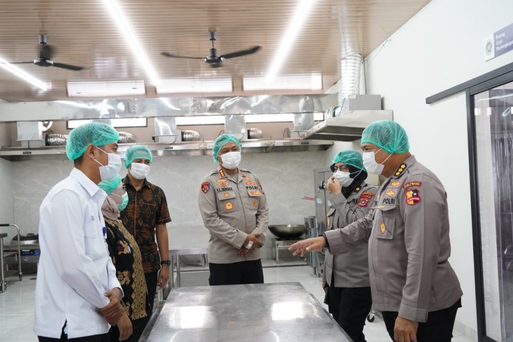 Kapolresta Kendari Terima Kunjungan Tim Puslitbang Polri dalam Rangka Penelitian Fungsi Pemberantasan Korupsi dan Program Makan Bergizi Gratis