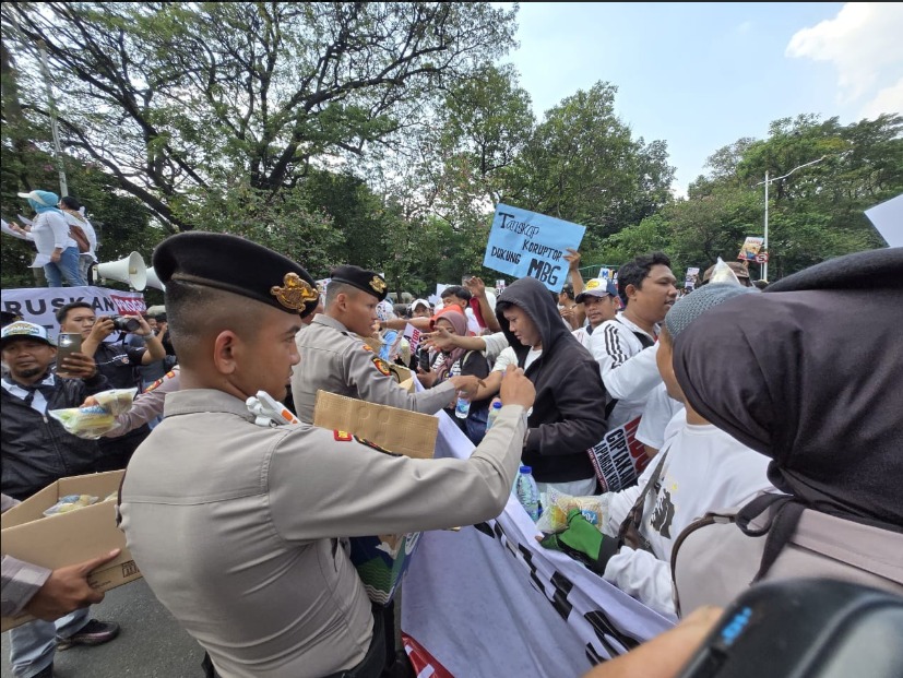 Polda Metro Jaya Pastikan Aksi Unjuk Rasa di Silang Selatan Monas Berjalan Terkendali