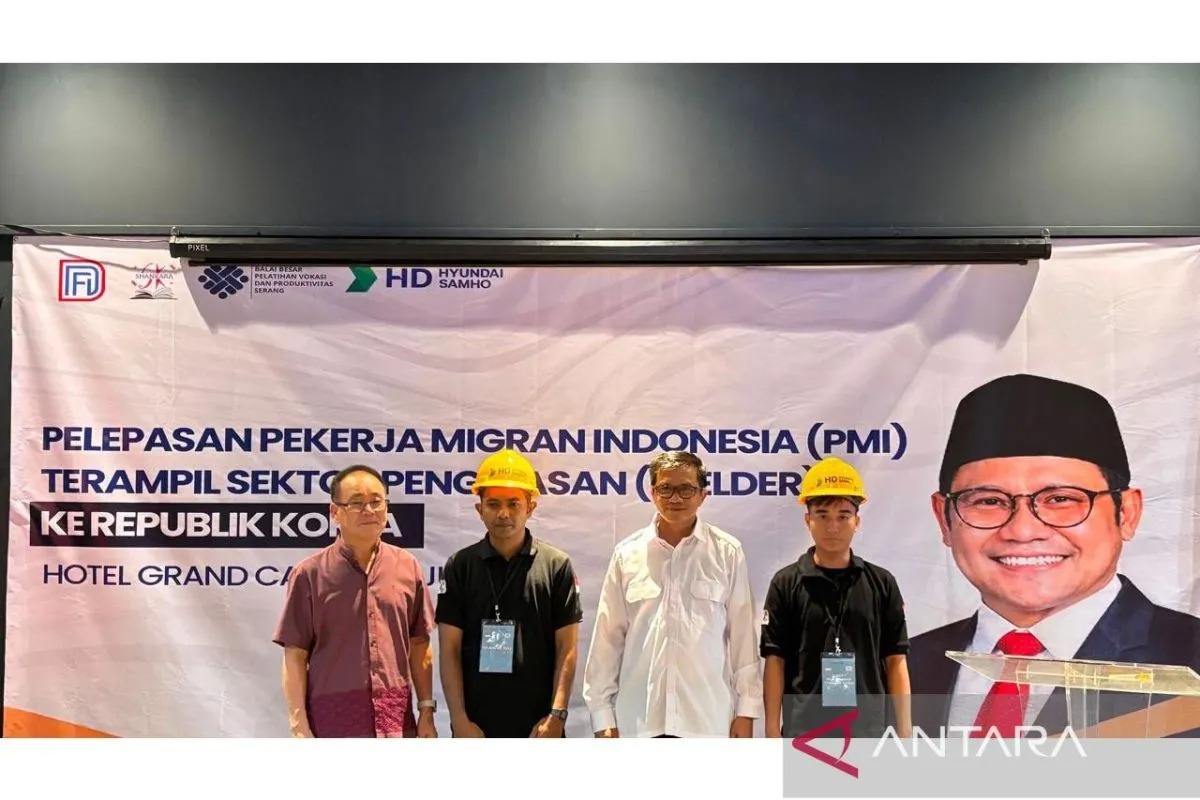 Lepas 41 PMI ke Korea Selatan, Kemenko PM Dorong Penempatan PMI Secara Legal