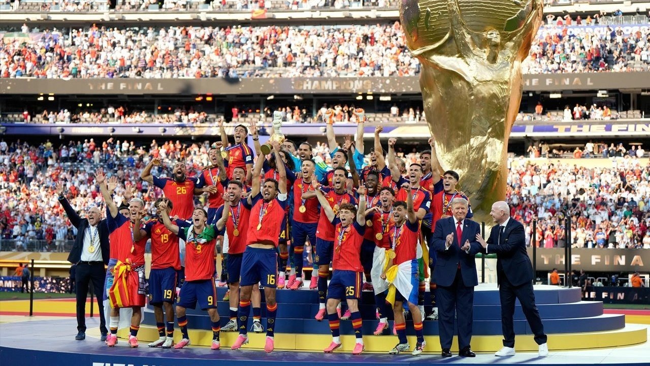 Gelar Juara Spanyol Lahir dari Tim yang Super Solid Menguasai Pertandingan