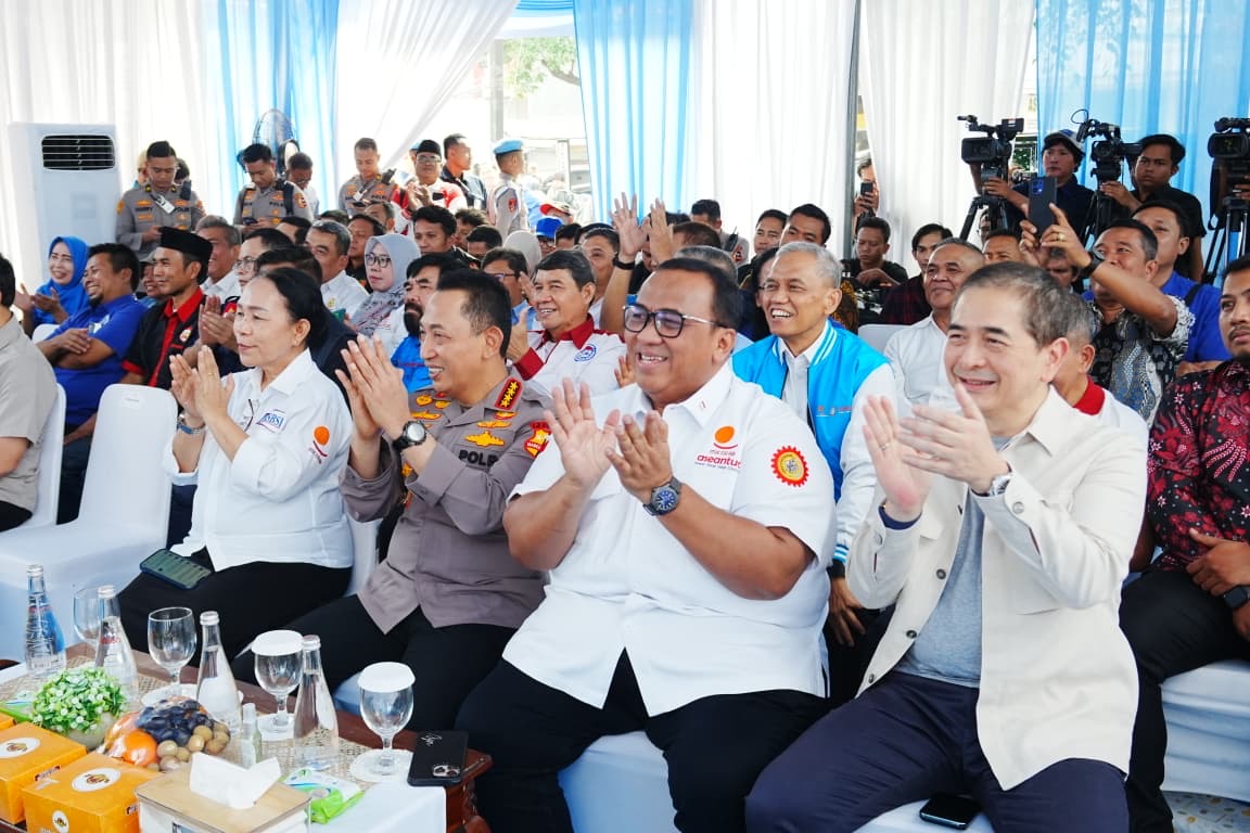 Kapolri Meresmikan Sekretariat Bersama Koalisi Besar Perjuangan Buruh Indonesia
