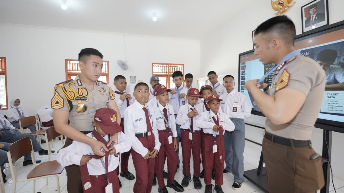 Taruna Akpol Bersama Polda Sumsel Intensifkan Pembinaan Karakter Generasi Muda di Palembang dan Ogan Ilir