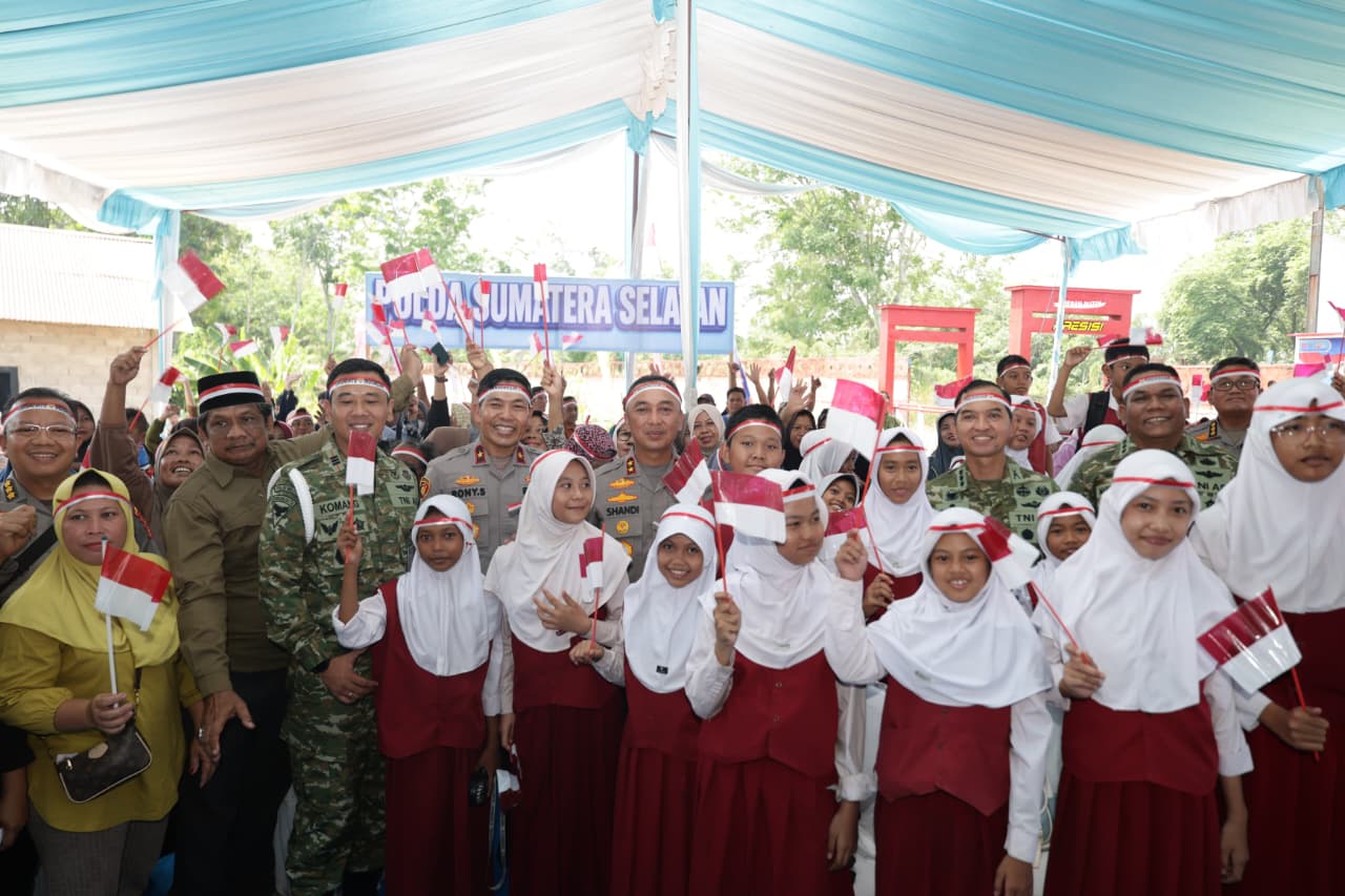 Semarak 81 Kemerdekaan RI, Polda Sumsel Bangun 81 Jembatan Merah Putih