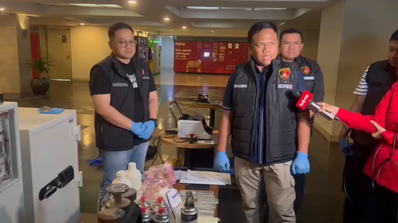Polri Ungkap Dugaan Penyelundupan Emas Hasil Tambang Ilegal ke Luar Negeri, Amankan 2 WNA