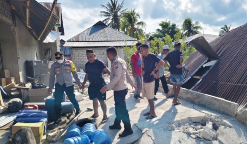 Polri Perintahkan Seluruh Anggota Bantu Warga Terdampak Gempa NTT