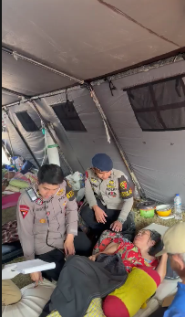 Polri Responsif Tangani Korban Gempa Susulan di Manggarai Timur