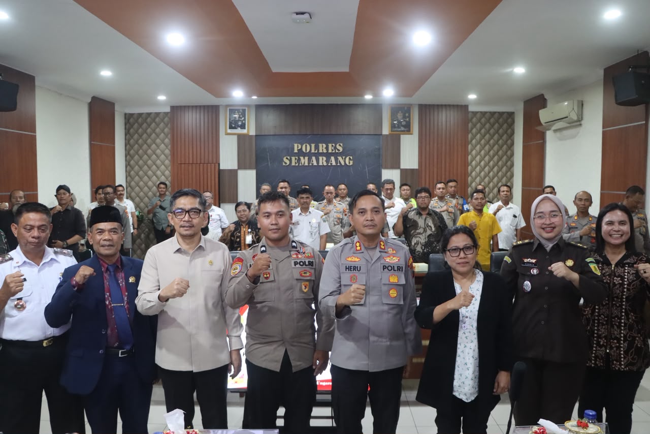 Kompolnas Visitasi Polrestabes dan Polres Semarang, Soroti Inovasi Pelayanan dan Pemberdayaan Masyarakat