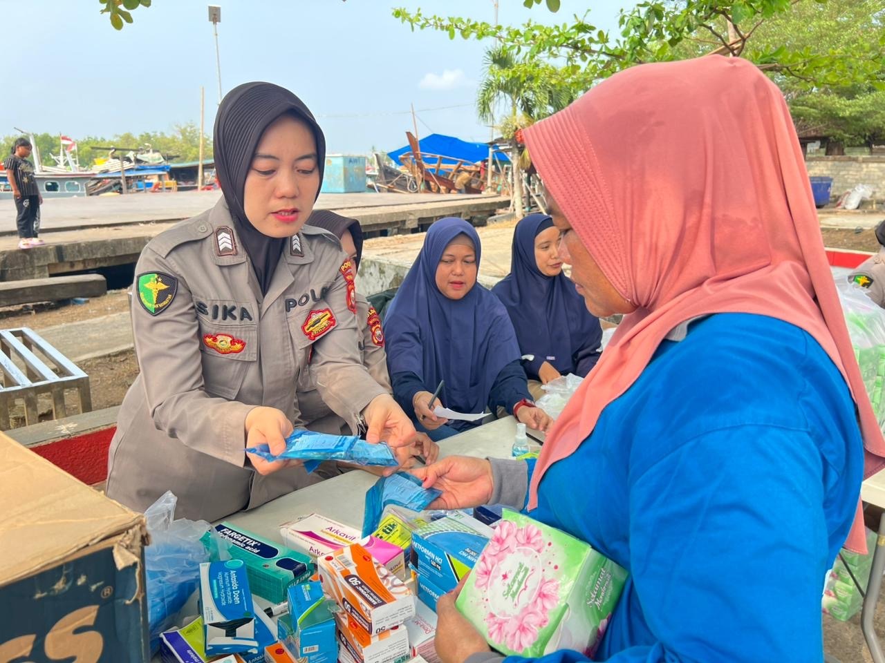 Biddokkes Polda Bengkulu Gelar Bakti Kesehatan Dalam Rangka HUT Polwan ke-78