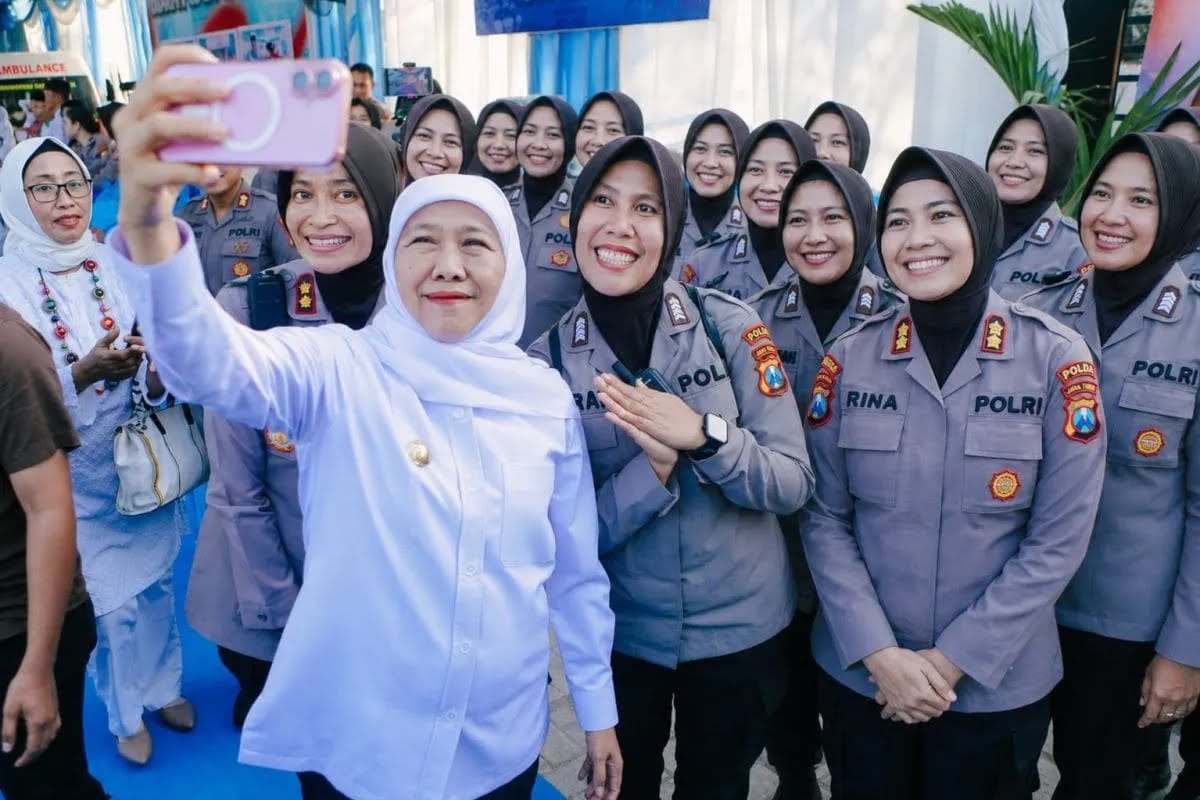 Gubernur Jatim Khofifah Apresiasi Polwan, Hadirkan Rasa Aman dan Dampak Nyata bagi Warga