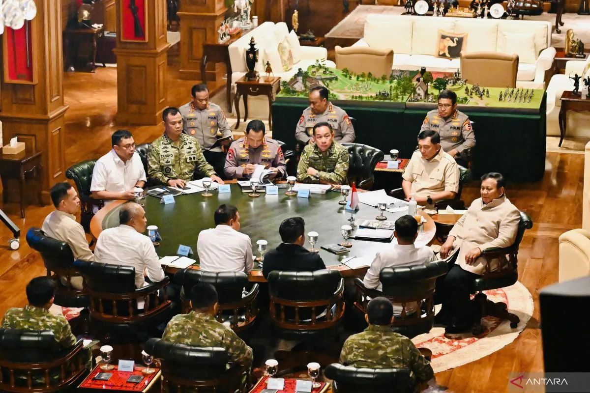 Presiden Prabowo Panggil Panglima TNI dan Kapolri, Penanganan Karhutla
