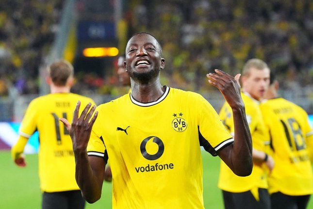 Borussia Dortmund Sukses Taklukkan Villarreal 3-2