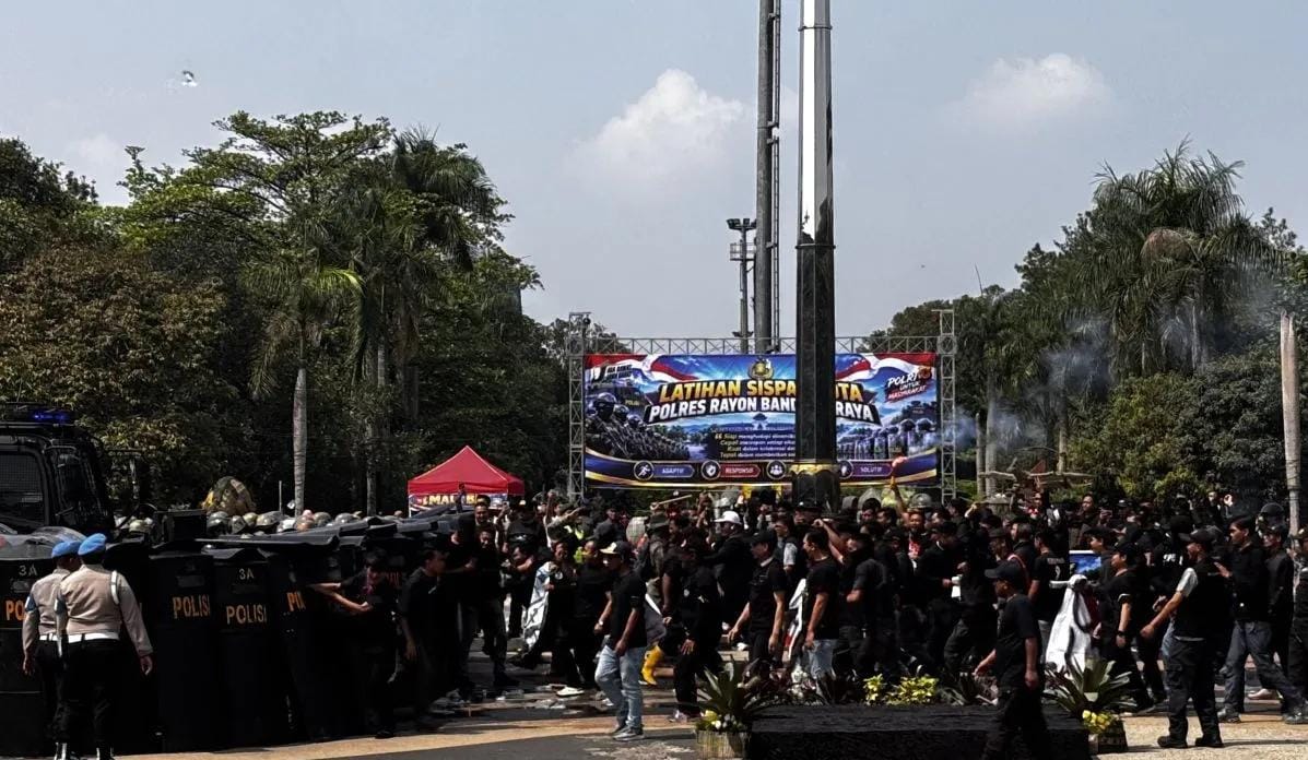 Antisipasi Aksi Anarkis, Polrestabes Bandung Uji Sispamkota dan Kerahkan Brimob