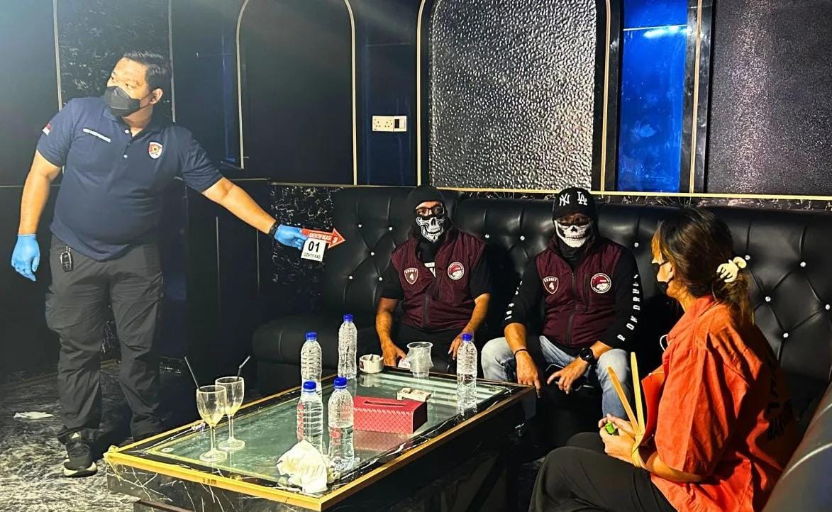 Polri Rekonstruksi Bisnis Narkoba di THM Planet Batam, 26 Adegan Diperagakan