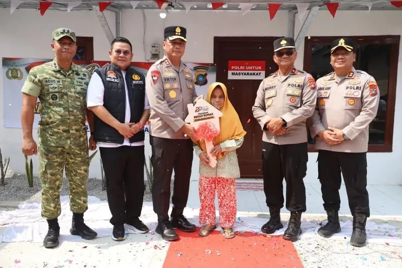 Kapolda Babel Resmikan Bedah Rumah, Pastikan Program Polisi Peduli Sekolah Berjalan