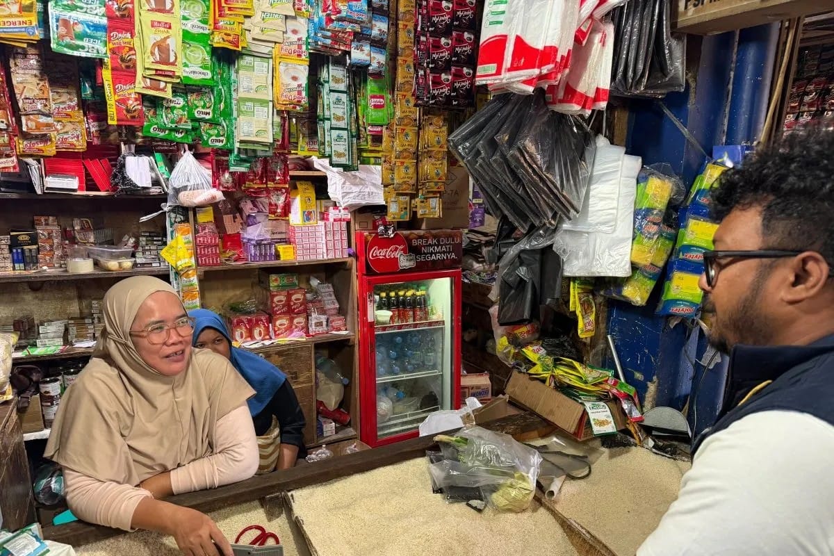 Cek Harga Beras di Jakut, Polisi Pastikan Stok Aman