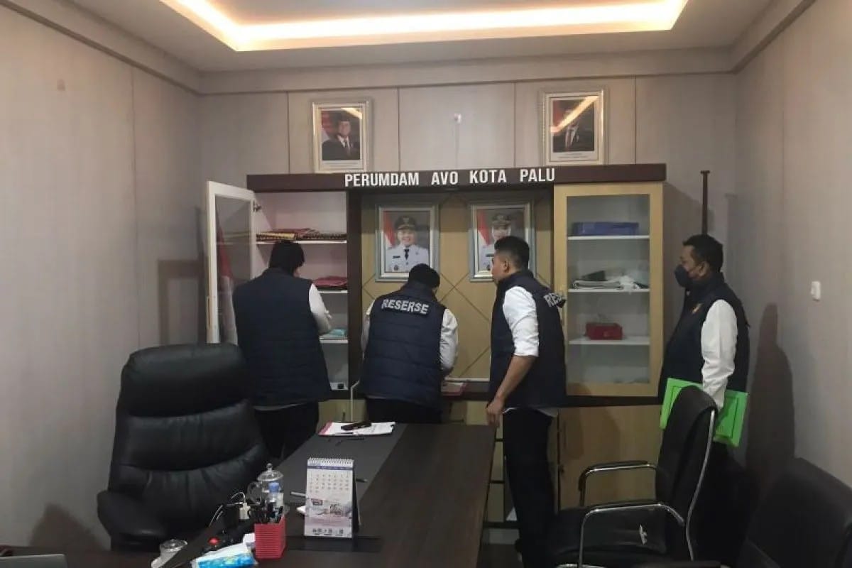 Tipikor Polri Geledah Kantor Perumda Palu, Usut Dugaan Korupsi
