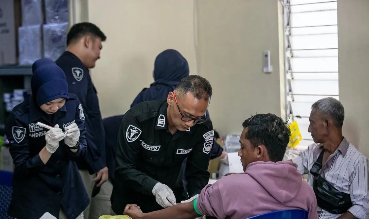 Tim DVI Polda Jateng Ambil Sampel Keluarga 3 Penumpang Kapal Virgo Hilang Kontak