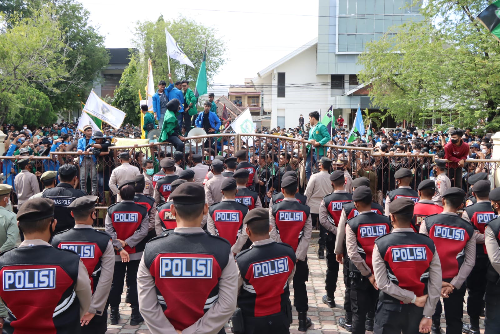 Aksi Demonstrasi di Aceh Berjalan Tertib, Polda Aceh Terima Kasih