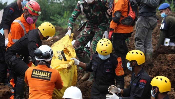 Tim SAR Gabungan Fokus Cari 9 Korban Gempa Cianjur yang Belum Ditemukan