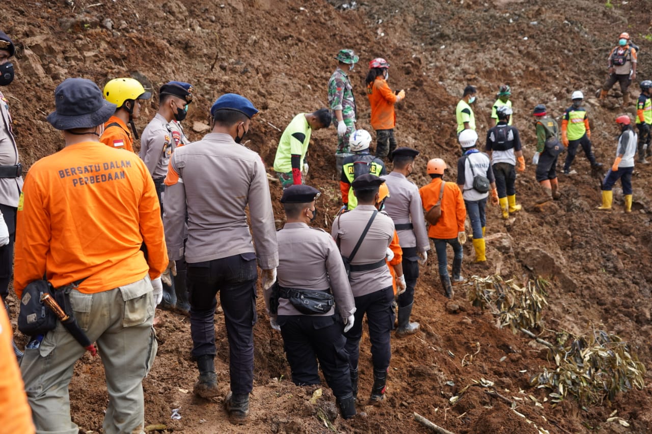 Polri Selalu Siap Bantu Korban Gempa Cianjur