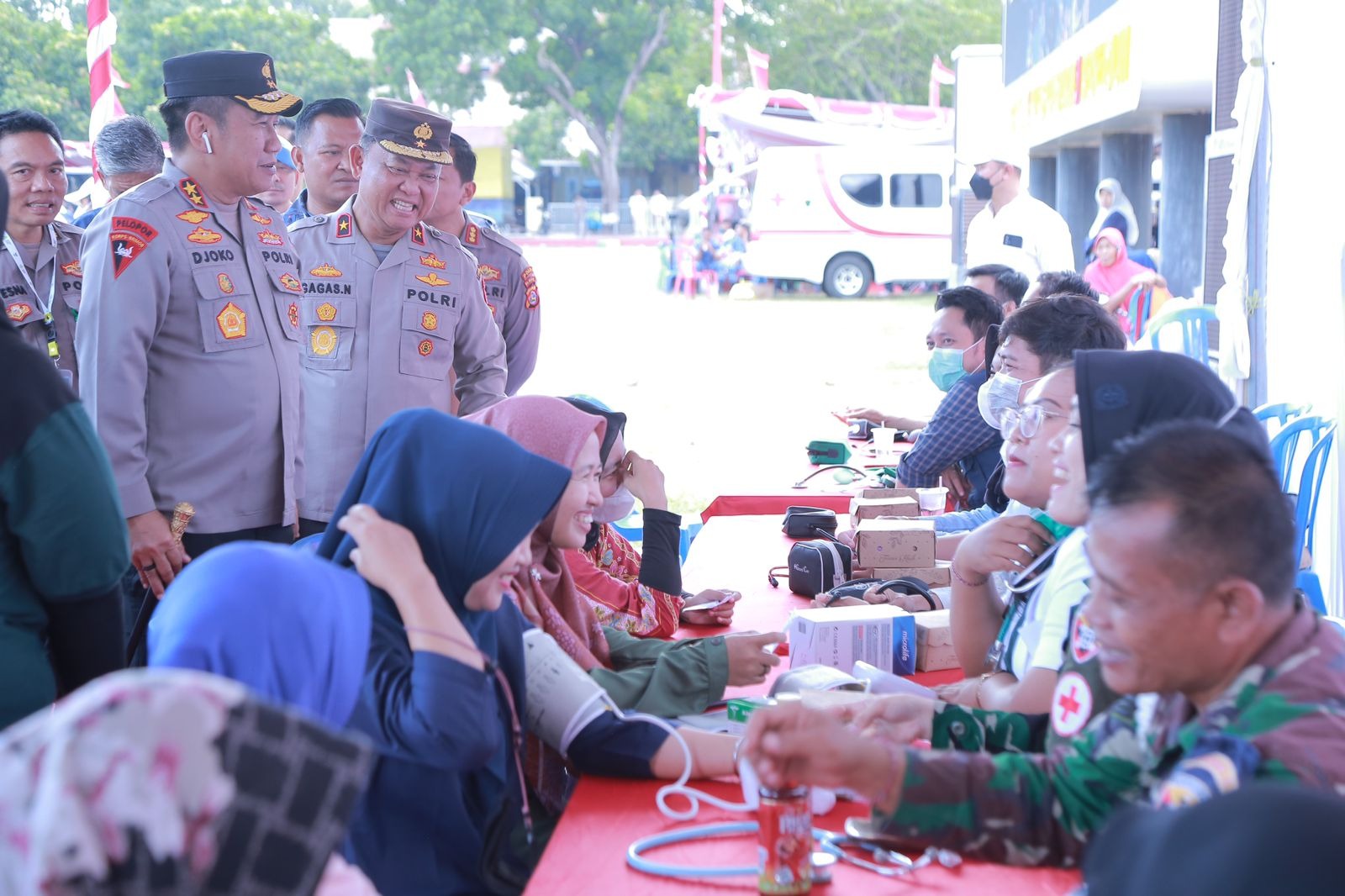 Polda Ntb Gelar Baksos Dan Bakti Kesehatan Dalam Rangka Meny