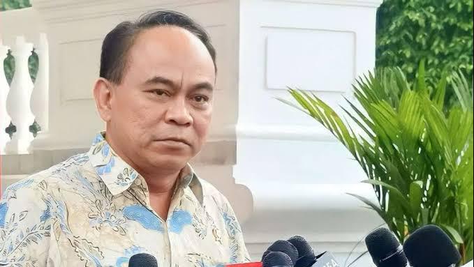 minister-budi-determined-to-maintain-digital-space-conduciveness-during-2024-election