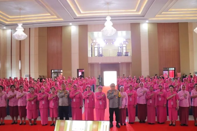 lampung-regional-police-chief-implores-bhayangkari-to-be-thoughtful-in-social-media