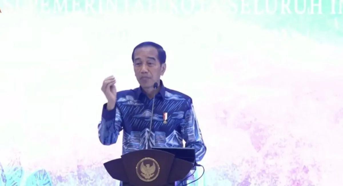 jokowi-instructs-health-ministry-to-watch-over-covid-19-development