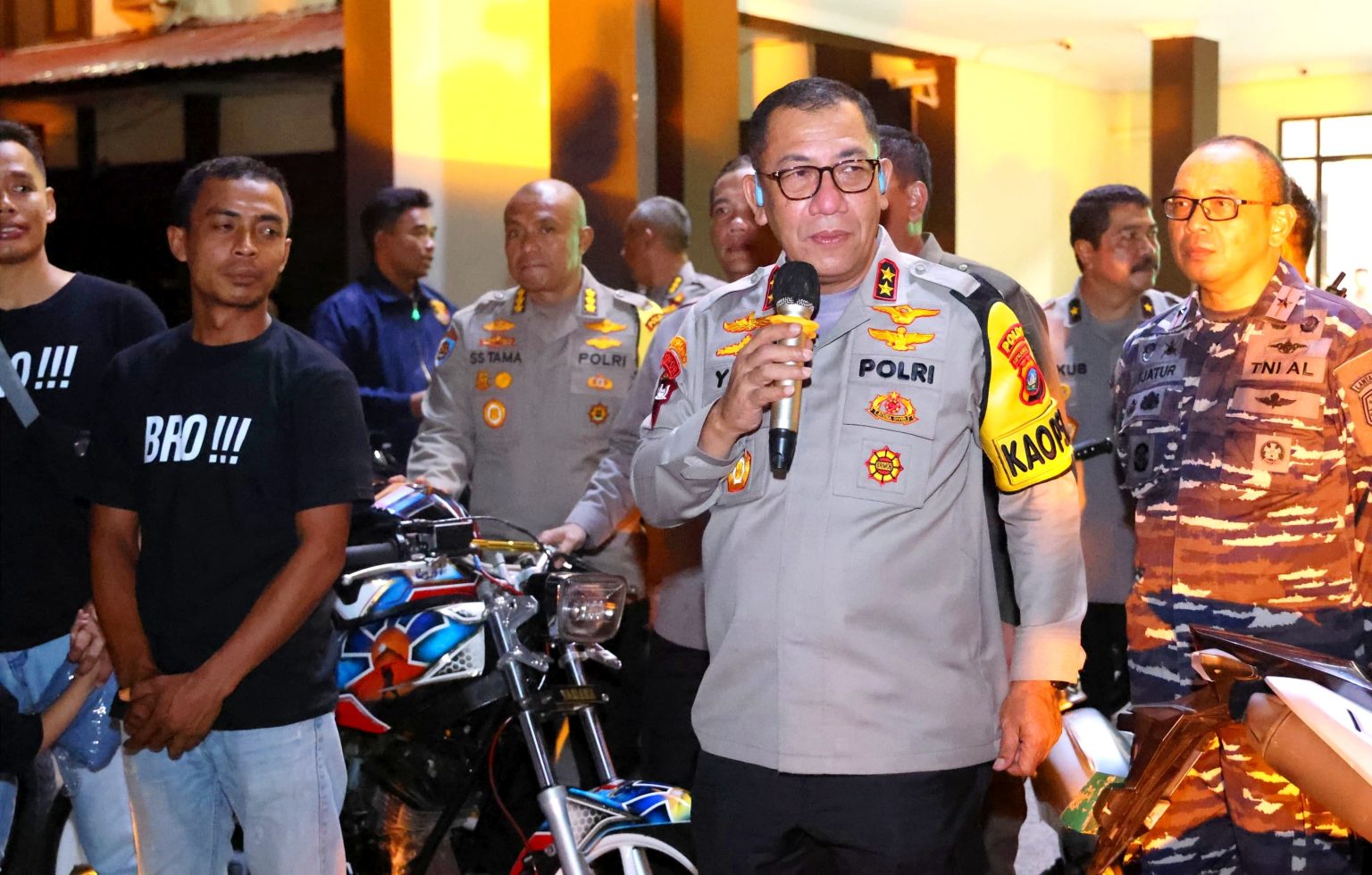 Polisi Menggandeng Komunitas Motor Gelar Patroli Takbiran Bersama di Kepri