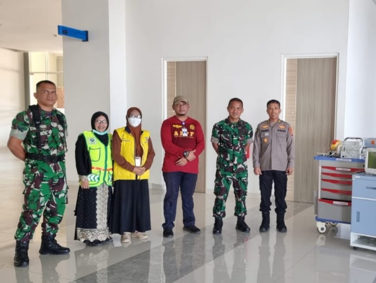 west-sulawesi-regional-police-prepares-medical-unit-ahead-presidents-visit