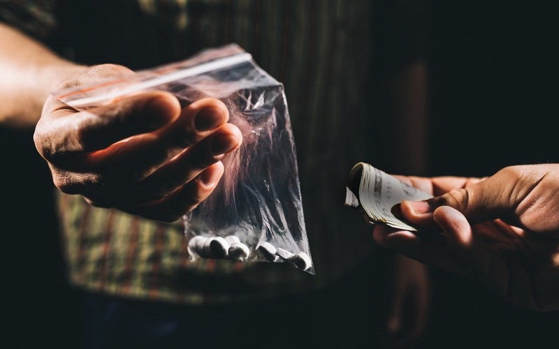 met-with-local-resistance-riau-regional-police-arrest-two-drug-dealers