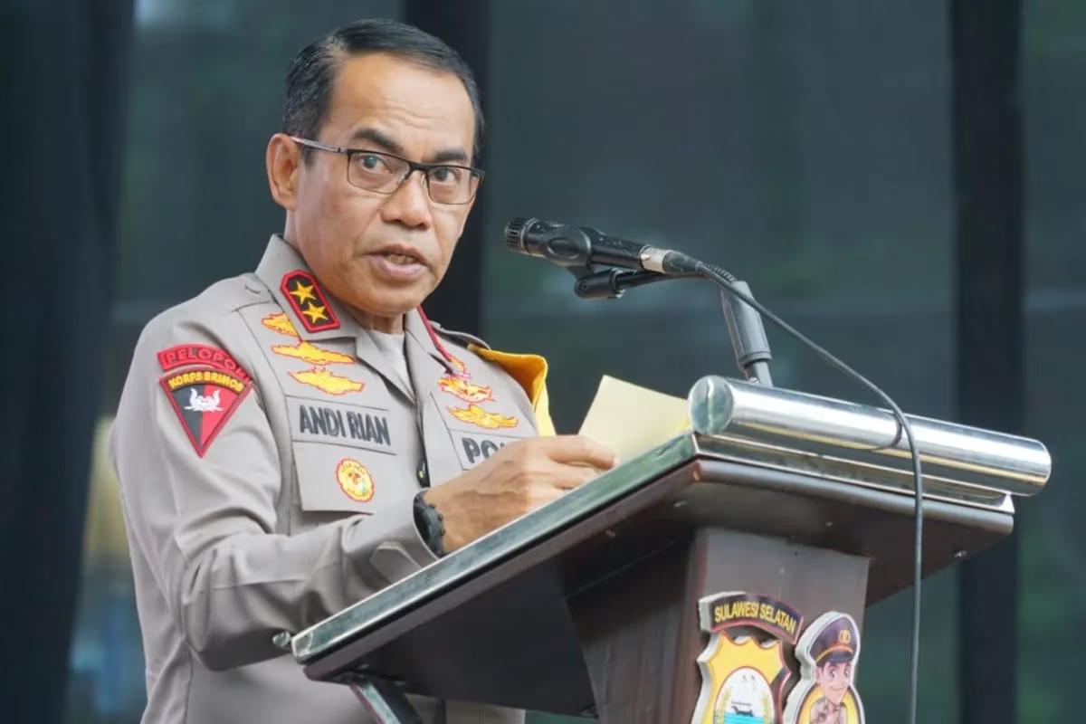 Polda Sulsel Turunkan Satu Unit Helikopter Guna Beri Bantuan kepada Korban Longsor di Latimojong