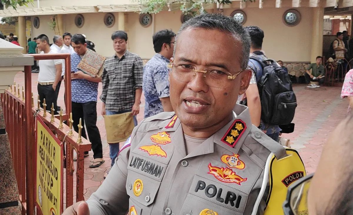 police-will-help-curb-the-illegal-parking-attendants-in-jakarta