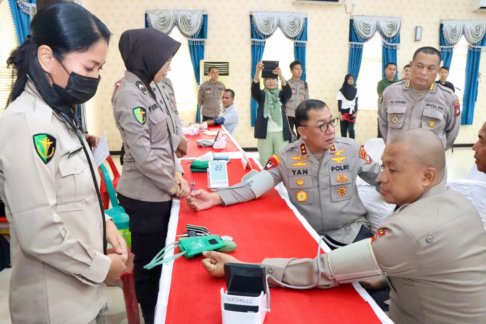 Polda Kepri Gelar Gelar Donor Darah Semarakkan Hari Bhayangkara