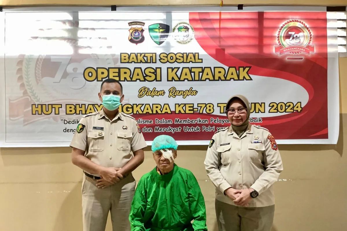 HUT ke-78 Bhayangkara, Polda Sultra Gelar Operasi Katarak Gratis