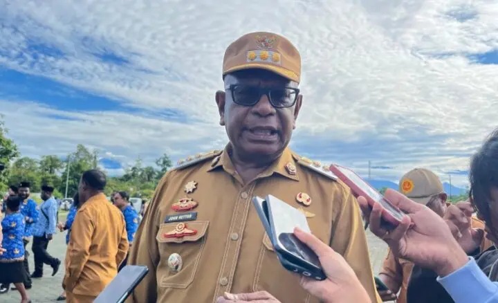 mimika-regent-implores-public-to-remain-calm-following-pilot-shooting