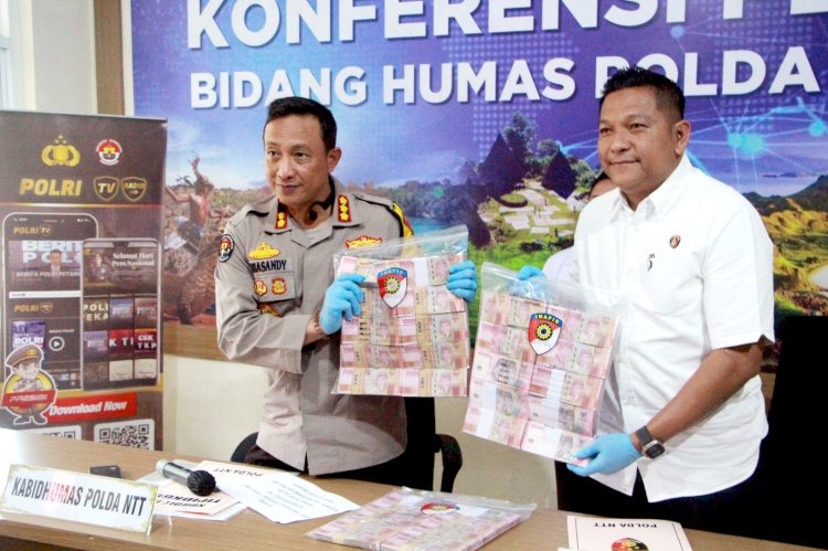 Polda NTT Serahkan Tersangka dan Barang Bukti Tindak Pidana Korupsi Pekerjaan Pembangunan RSP. Boking TTS ke Kejati NTT