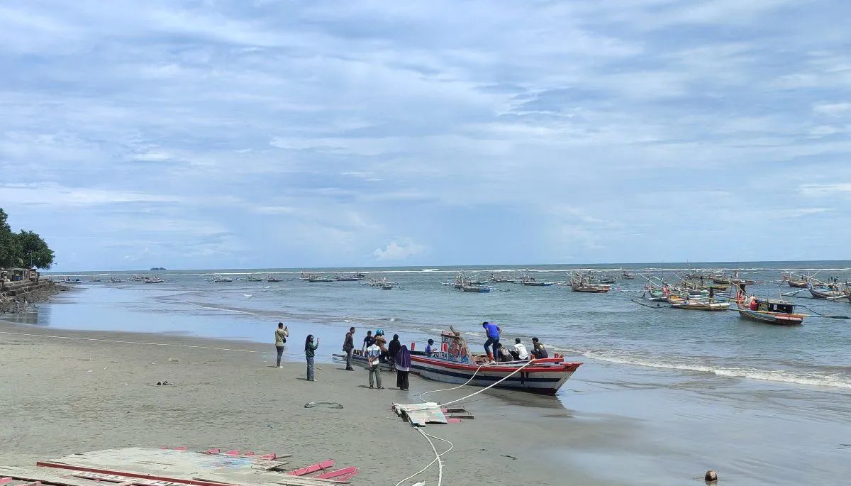 Polisi: 21 Saksi Diperiksa Terkait Kapal karam di Pantai Malabero