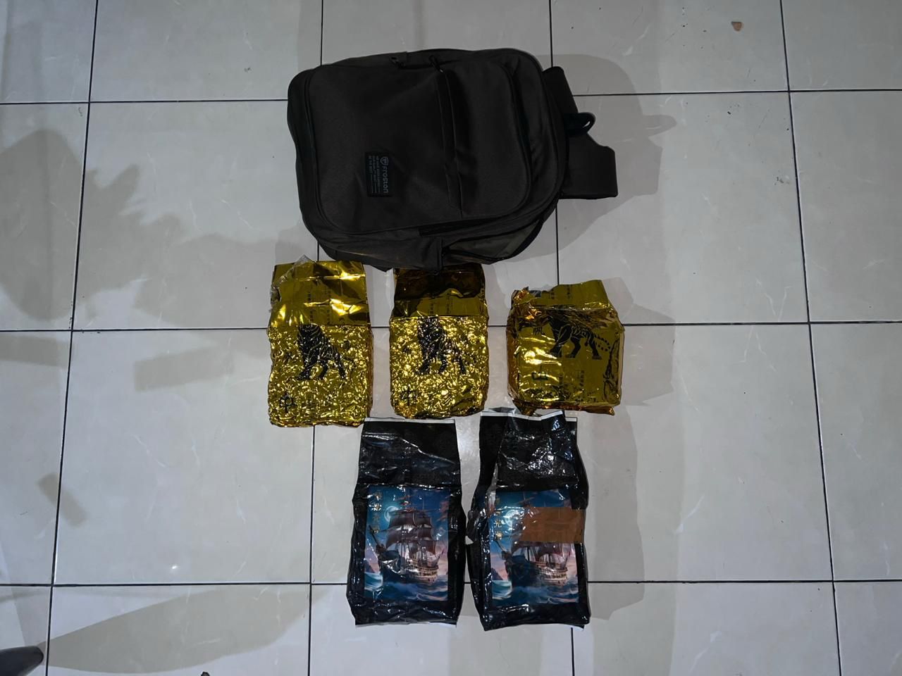 Pengedar Sabu Ditangkap di Bengkalis, 5 Kg Sabu Disita