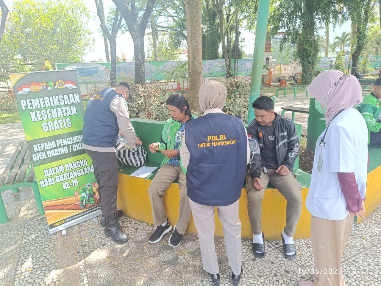 Sambut HUT Bhayangkara ke-79, Rumkit Bhayangkara Tingkat III Palangka Raya Polda Kalteng melaksanakan kegiatan bakti Kesehatan