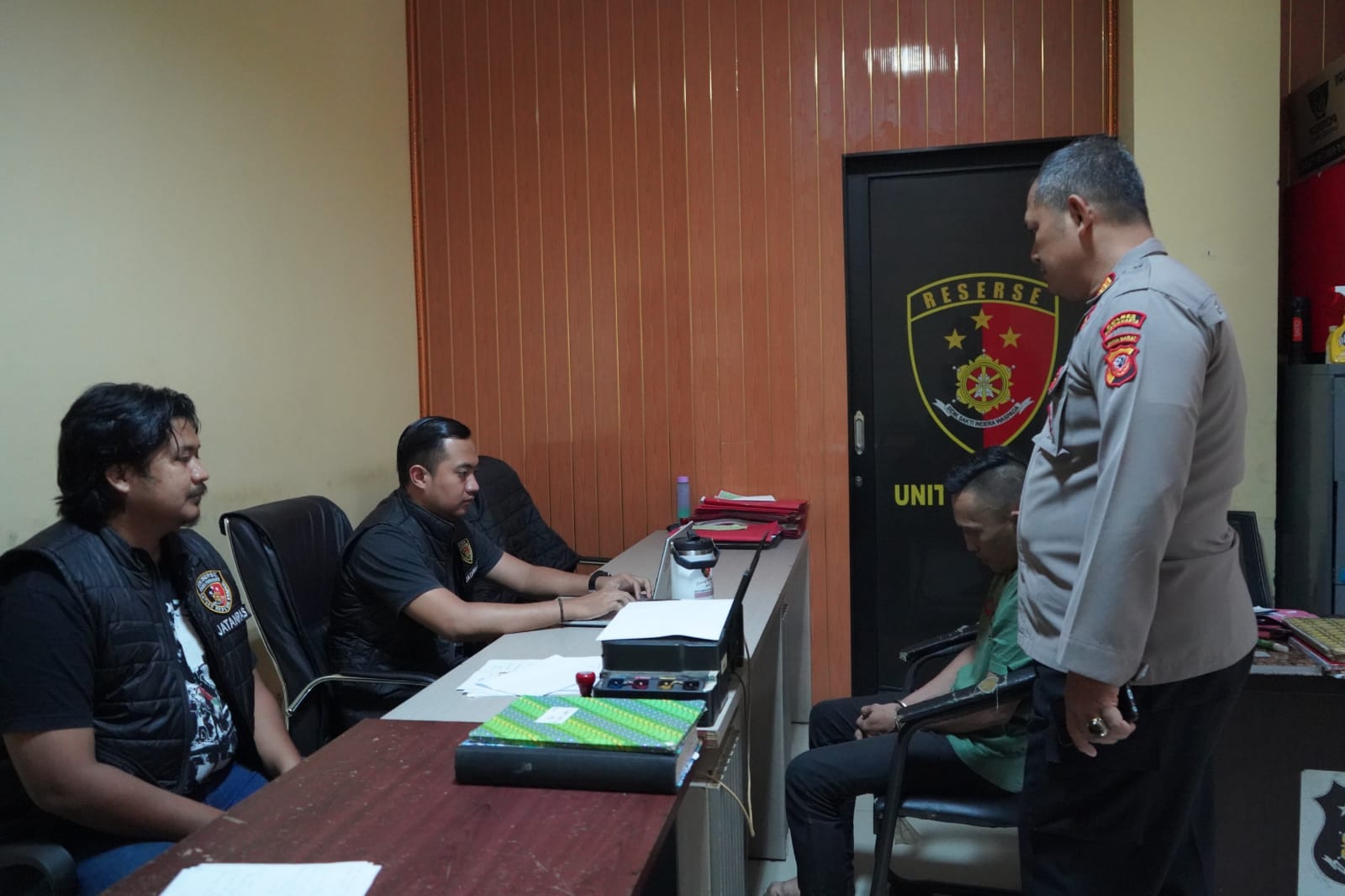Polisi Tangkap “Koboi Jalanan” di Tol Cipularang